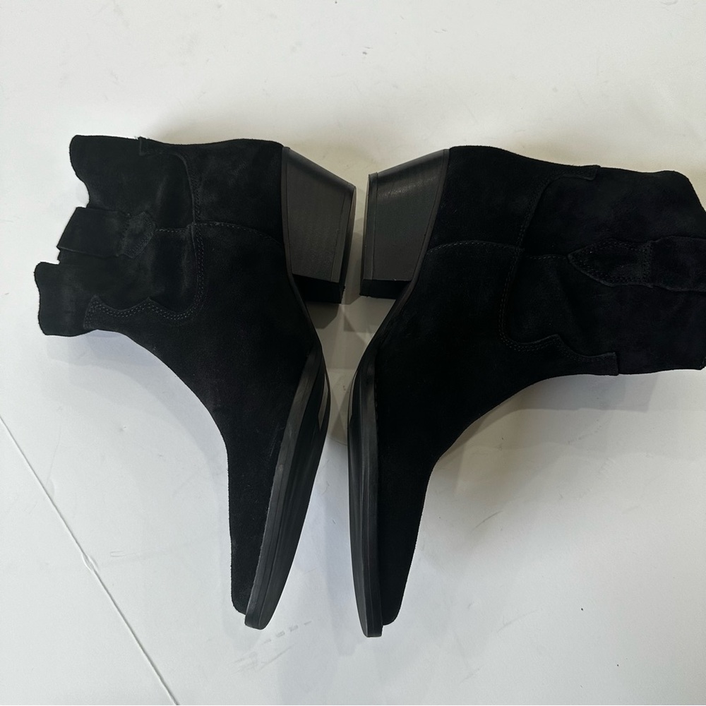 Chinese Laundry Califa Casual Bootie Black Suede Pointy Toe Western Ankle Boots - Picture 6 of 13